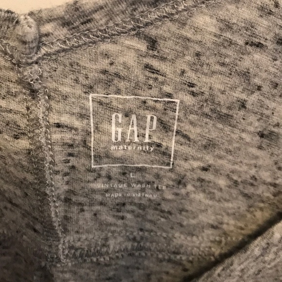 Gap Maternity Top - Picture 2 of 3